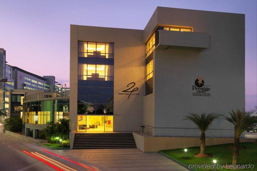 24 Tech Hotel Μπανγκαλόρ Εξωτερικό φωτογραφία