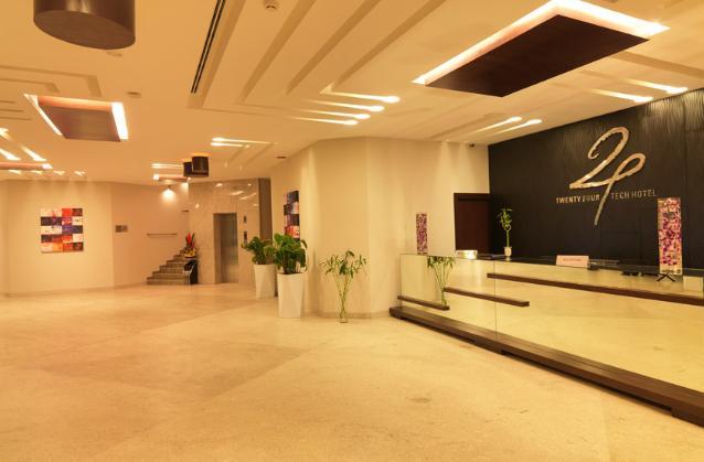 24 Tech Hotel Μπανγκαλόρ Εξωτερικό φωτογραφία